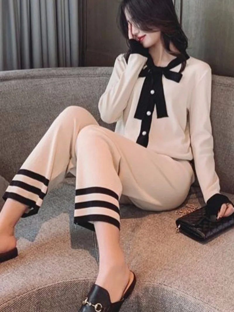 2022 New Spring Women\'s Outfits 2 Piece Set Fashion Bow V Neck Short Tops + Wide Leg Pants Patchwork Color Knitted Suits Clothes