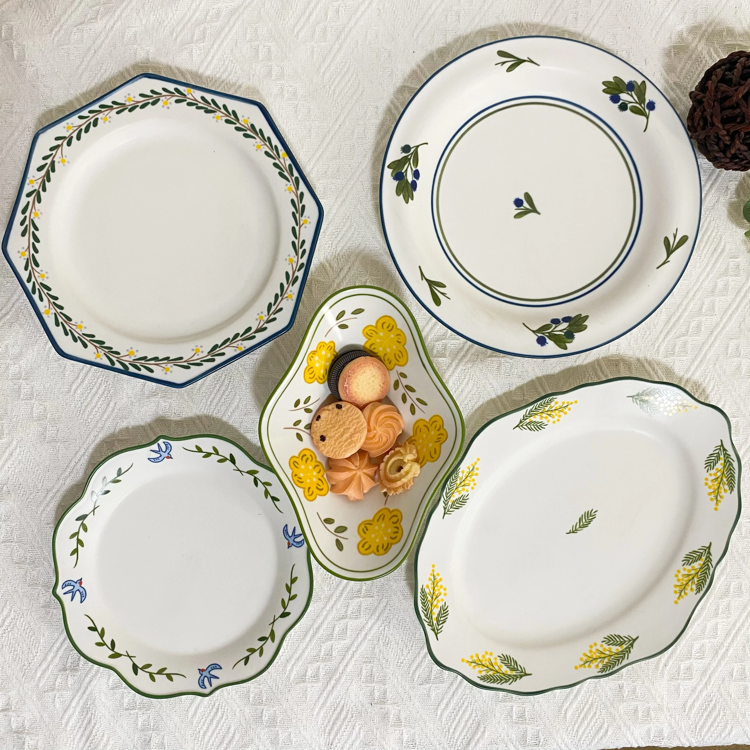 Spring warmth, blooming flowers, ceramic dining, tableware, large , vegetable , household oval flat , small deep plates