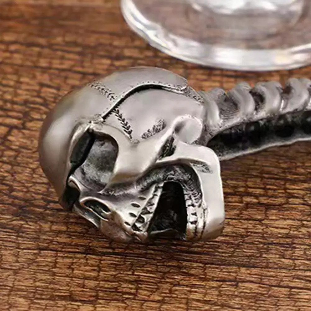 Gothic Skull Bottle Opener Alloy Novelty Bar Tool for Men Gift Halloween Christmas Party Drinking Accessories
