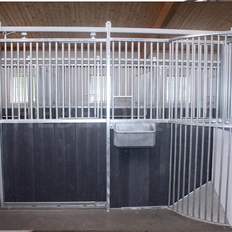 Rolling Feeder Board Door Bamboo Horse Stall Galvanized Steel Outdoor Horse Stable Stall Panel