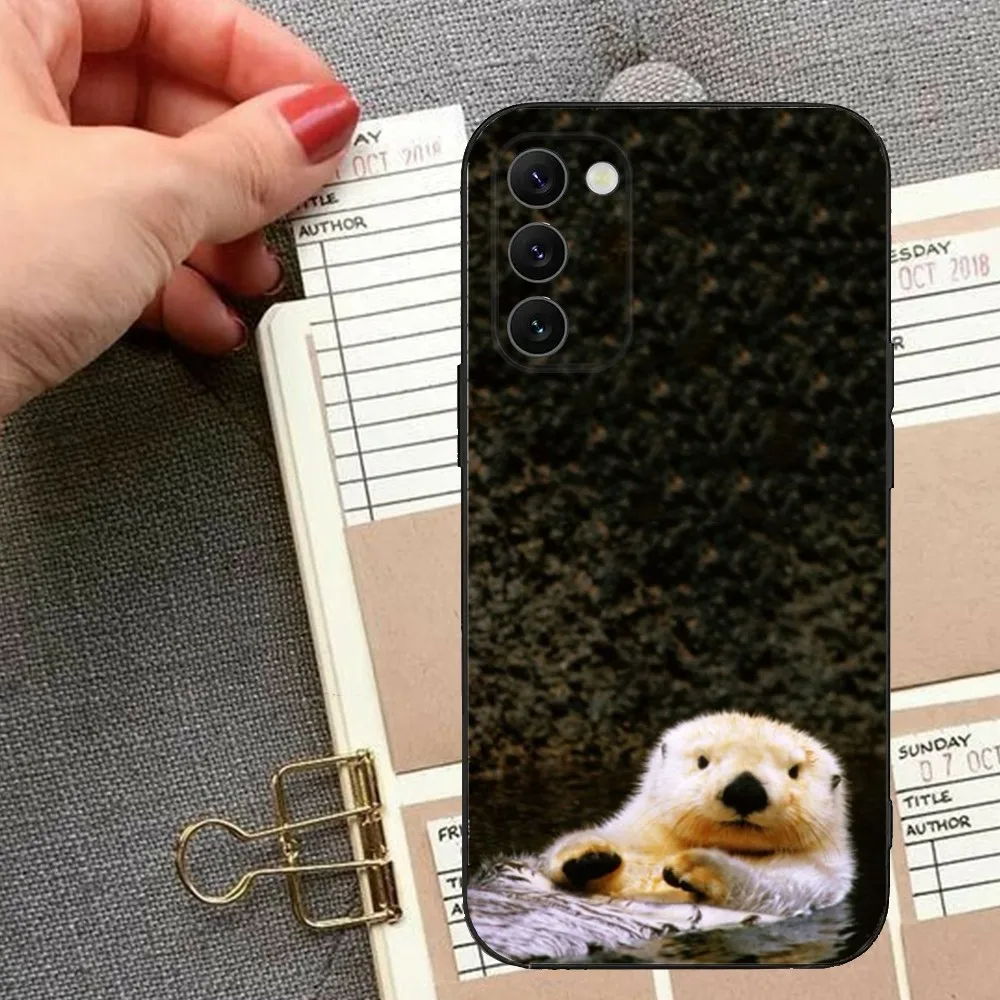 Cuteotter Lutra lutra Phone Case For Samsung Galaxy A20,A21s,A22,A31,A32,A52,A53,A72,73,A80,A91Soft Black Cover