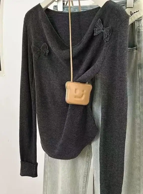 

Slim Fit Women's Top with Elegant Spring and Autumn Temperament Solid Color Swing Collar Bow Tie Applique Slim Fit Knitted Top