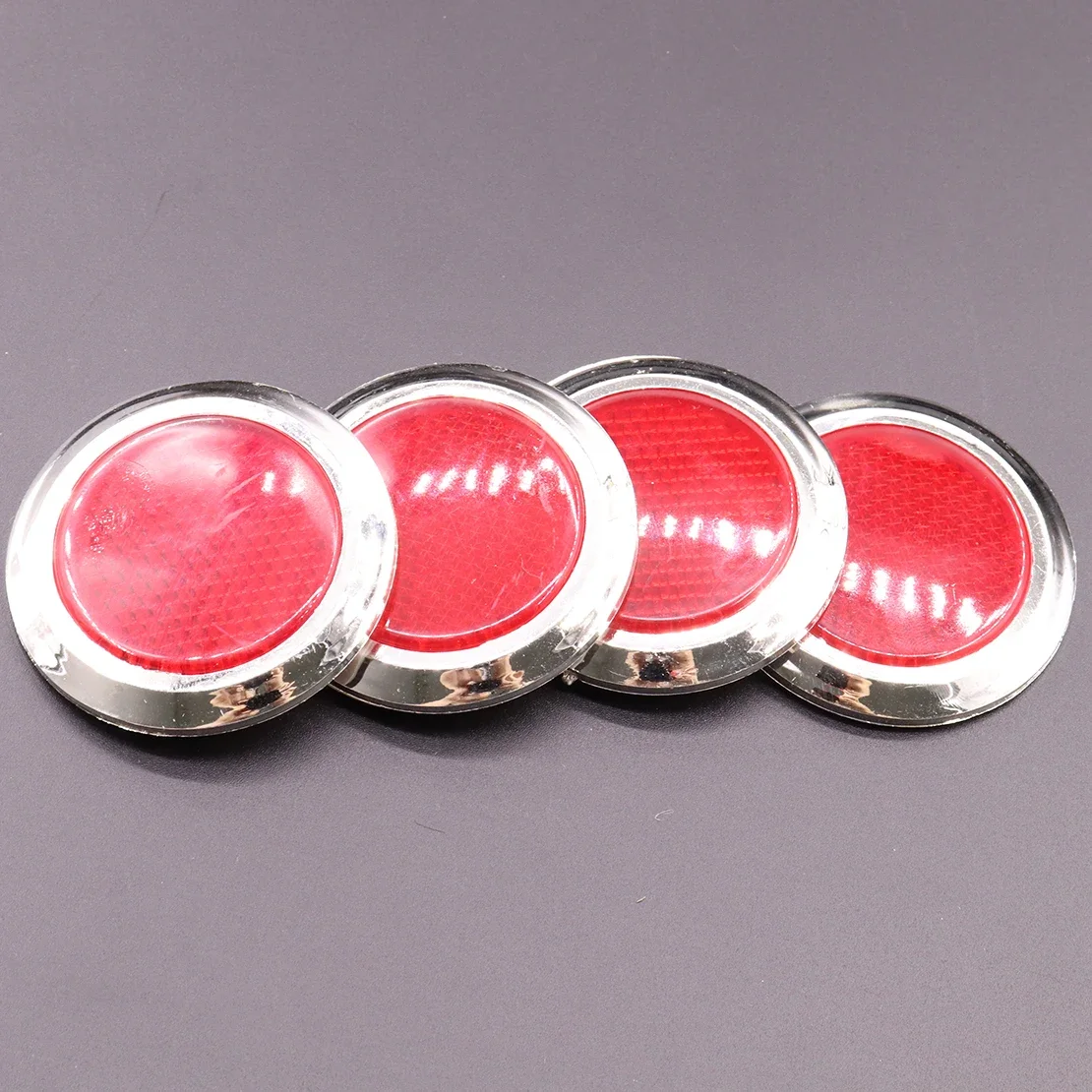 

EIDRAN 4PCS Reflective Car Motorcycles Sticker Reflector Round Chrome Self Adhesive