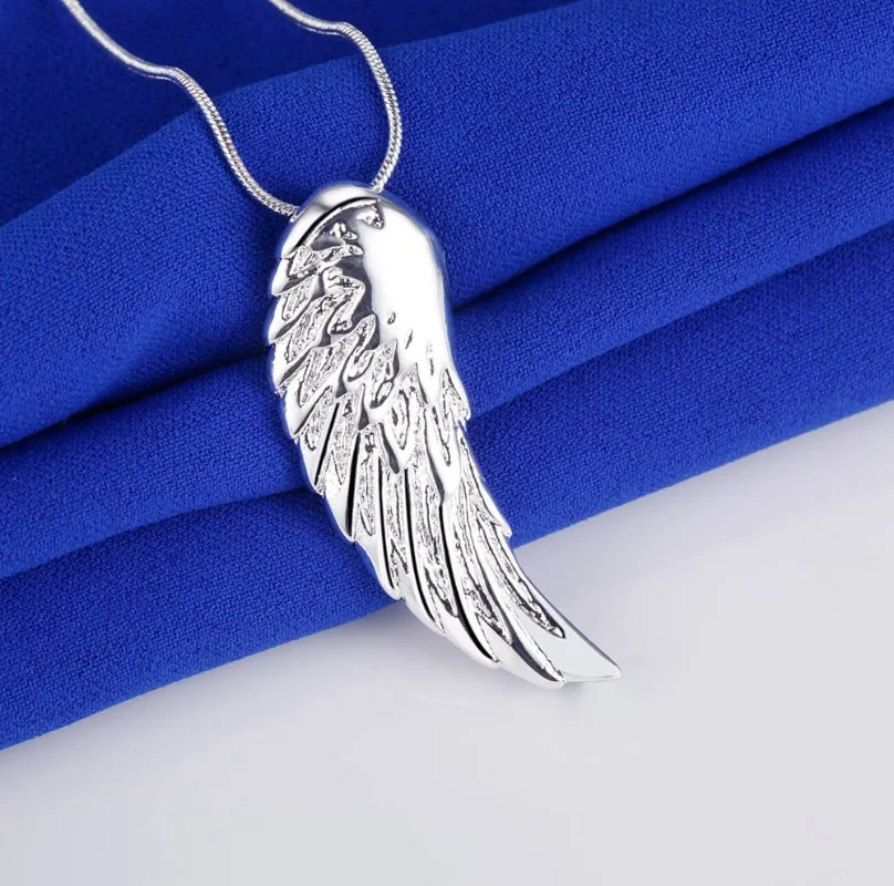 

925 Sterling Silver Necklace Pendant Classics for Women High Quality Wedding Engagement Jewelry Fashion Zircon Holiday Gift