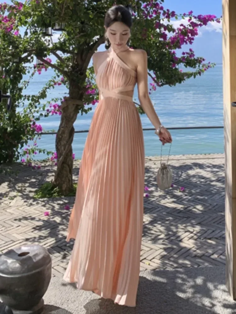 

Sexy Halter Woemns Dresses Elegant Hollow Out Birthday Party Dress Summer Holiday Beach Pleated A-Line Vestidos Female Long Robe