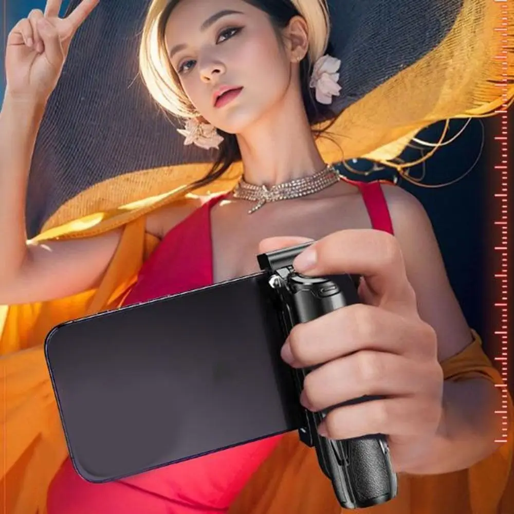 

3 in 1 Mini Telescopic Selfie Stick Extendable Lightweight Bluetooth Selfie Stick with Wireless Bluetooth 360° Rotation