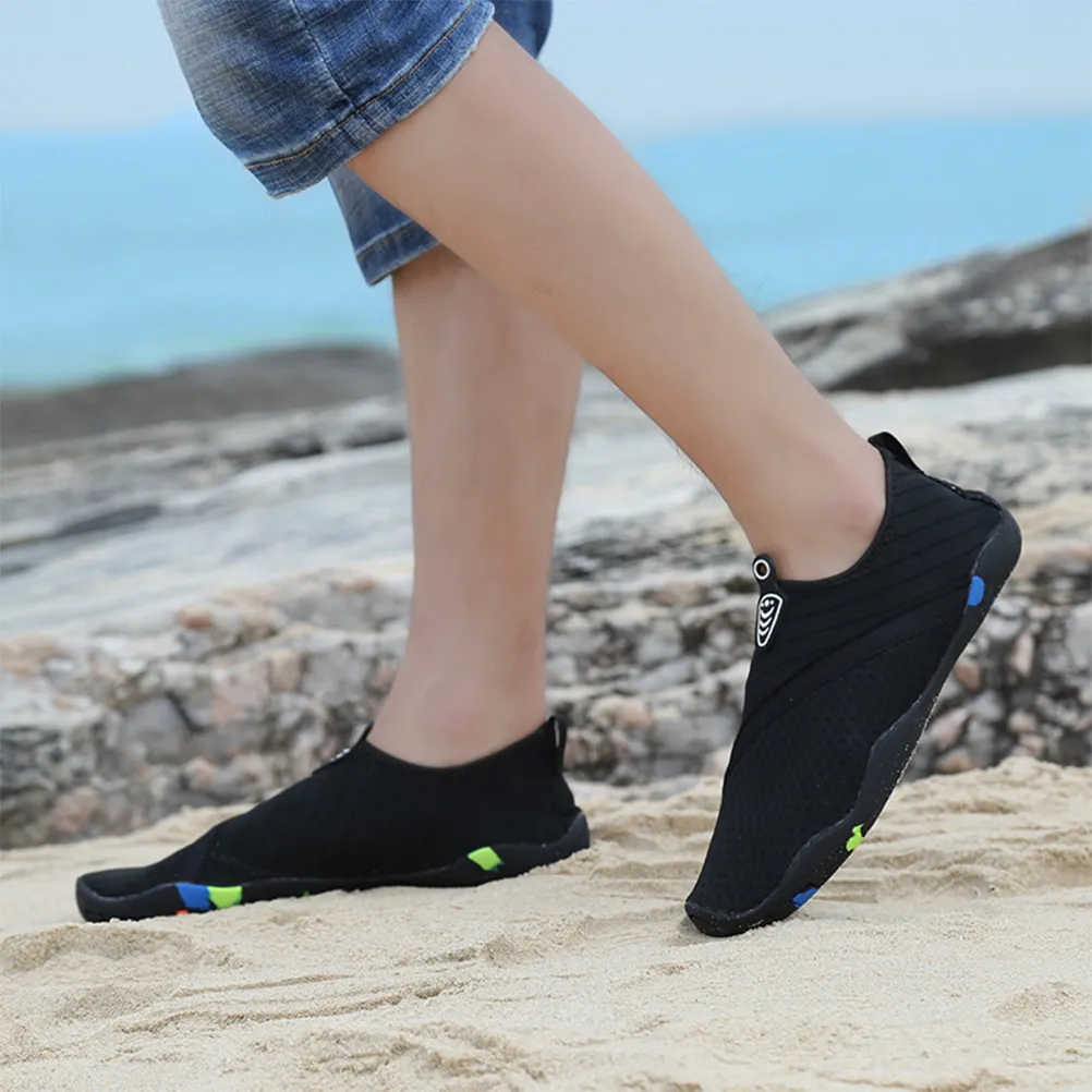Non-Slip Outdoor Water Shoes for Adults – Beach, Snorkeling & Surf Swim Shoes, Size 40 (25 cm / 8 US)