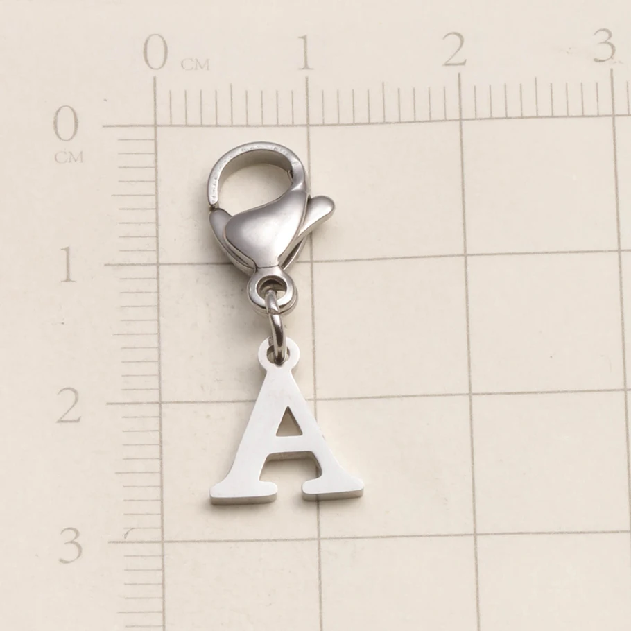A-Z Alphabet-Schlüsselanhänger mit Karabinerverschluss, Edelstahl-Initialen-Anhänger, Schmuck für DIY-Rucksack, Handtasche, Personalisierte Geschenke – Detail 3