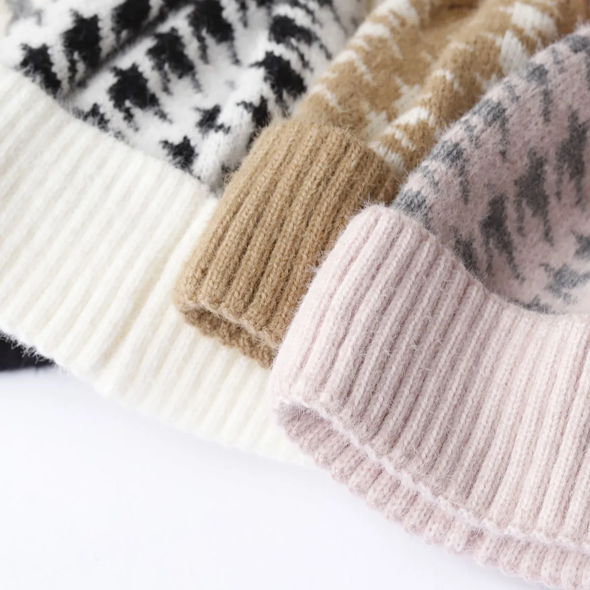 new Winter stripe Knitting Hat For Women Fur Pompom Thick Plush Cap Beanie Solid Color Ladies Warm Ski Snow Skullies Beanies