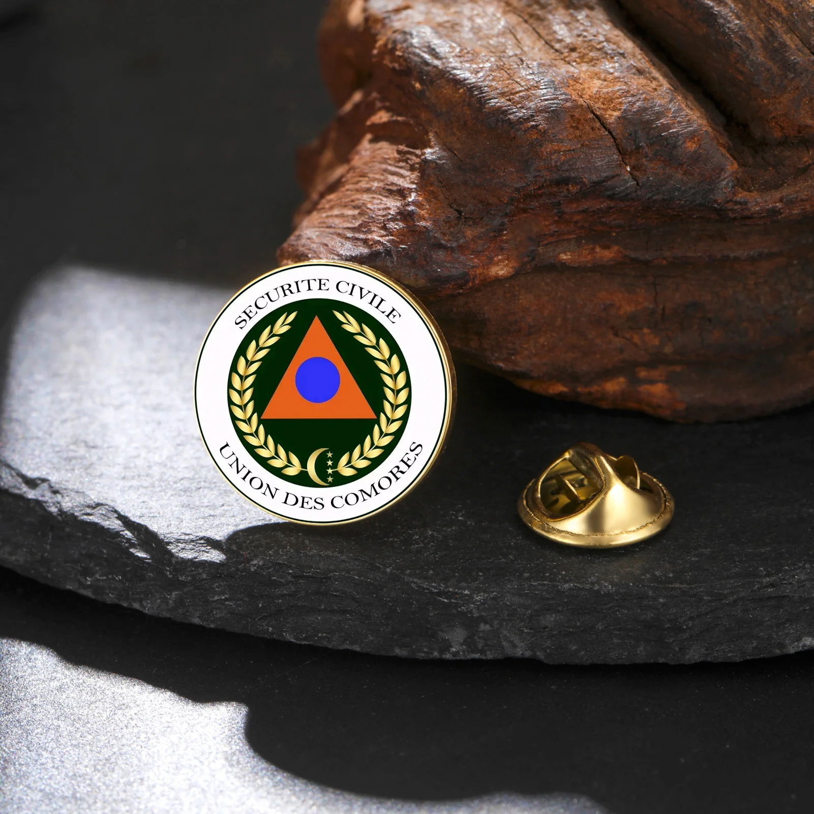 Kkjoy Maßgefertigte Komoren Zivilschutz-Anstecknadel in Gold- oder Silberfarbe, Offizielles Emblem, Brosche, Nicht Verblassend, Kulturelles Schmuckstück, Geschenke für Männer und Frauen – Detail 3