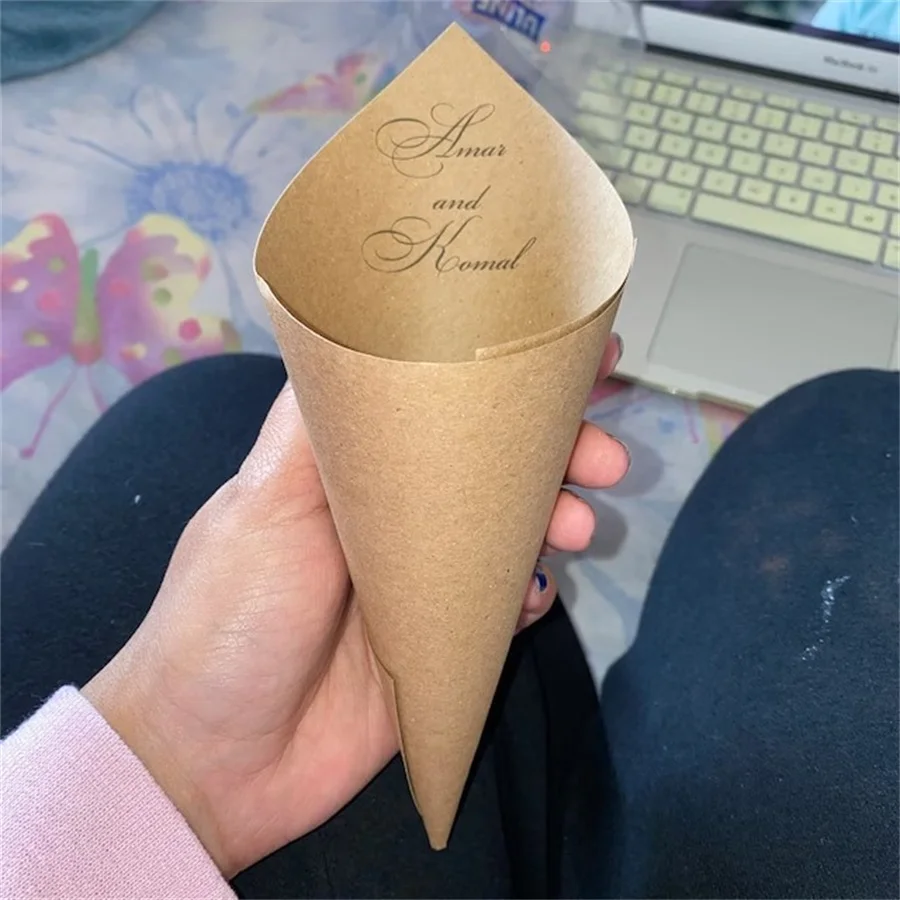 25PCS Wedding Petal Favor Cones with Verse (Antique Gold)