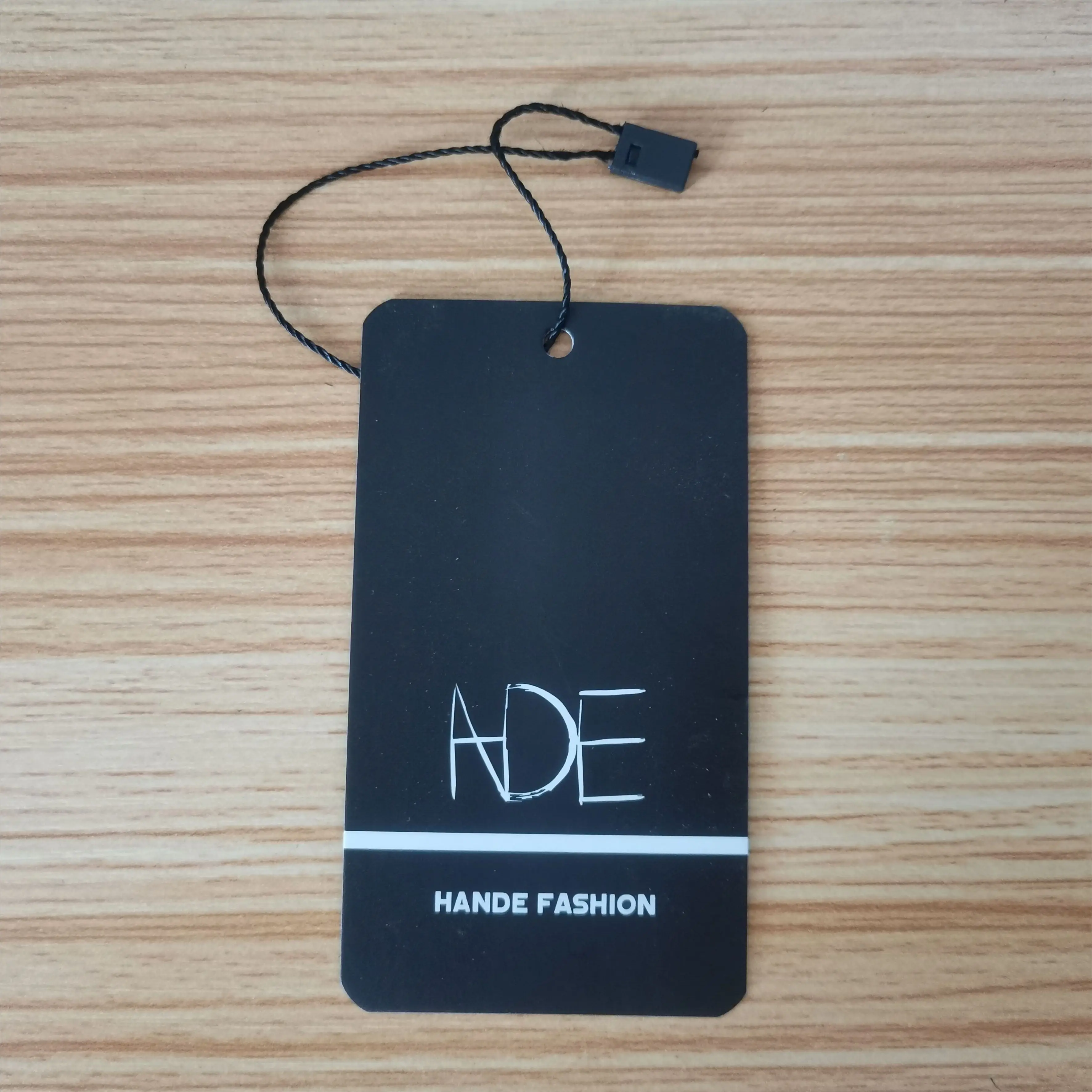 Customized high-end clothing hang tag label production, customized logo trademark