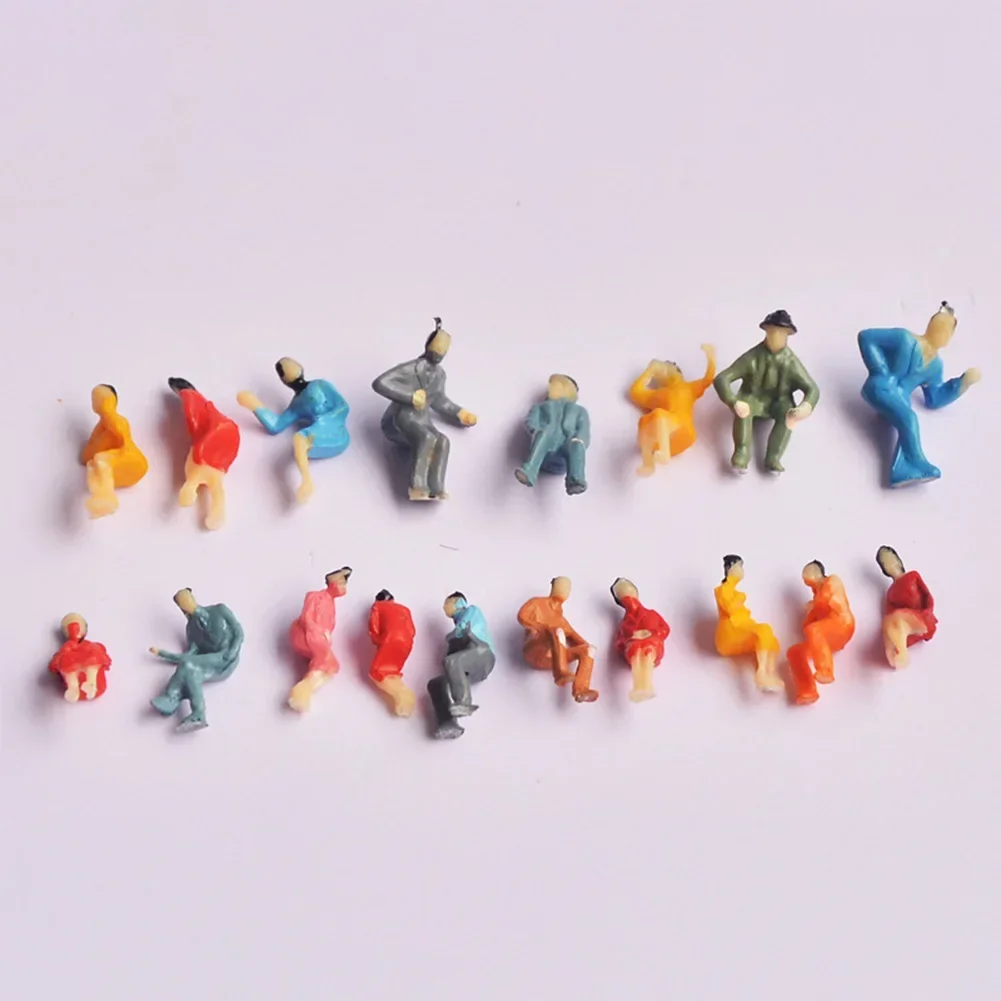 100Pcs ABS People Figures Toys Seated Painted Model 1:100 Scale Miniature People Model Collection Railway Sitting Passengers