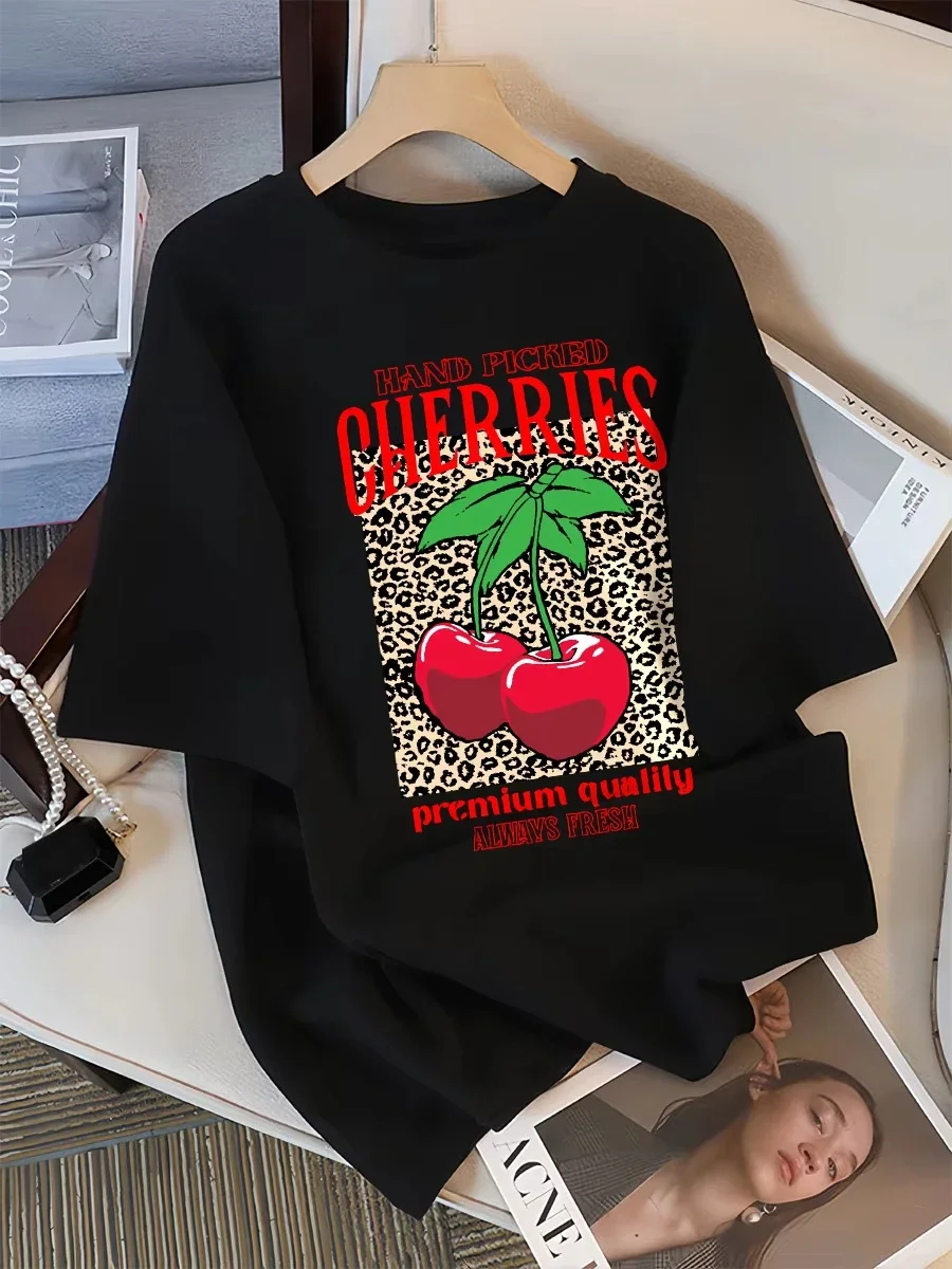 2025 Camiseta con estampado de cerezas siempre frescas recogidas a mano, camisetas de algodón con cuello redondo para mujer, ropa holgada de verano, pantalones cortos multicolores