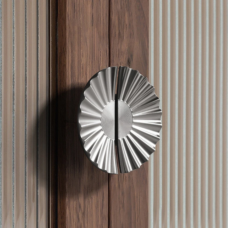 Luxury Gold Semi-Circular Fan-Shaped Pull Handle for Cabinets Drawers Doors French Style Wardrobe Liquor Cabinet Decorative Hard