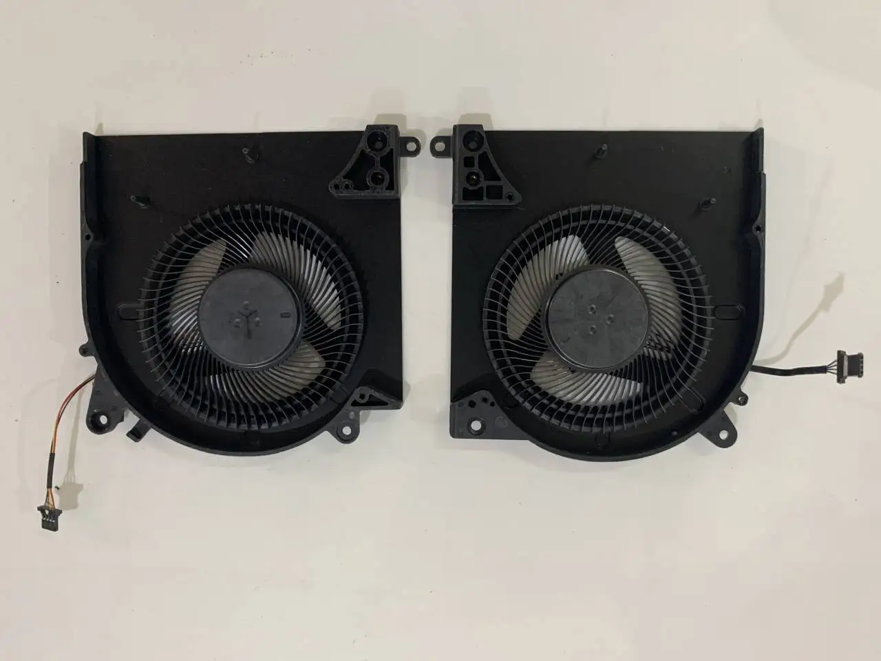 for DELL Alienware M15 R3 R4 RTX 2070 3070 TG9V0 D1X38 DC12V Laptop CPU+GPU Cooling Fan