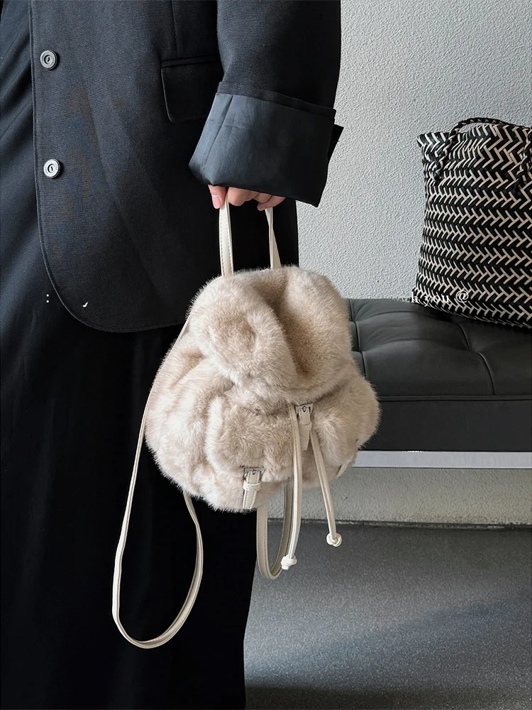 

HOYOZI Women's Plu Bapa Soft Briti Sle Dual oulder Bag Youth Casual Daily Use No Foldable Soft Material