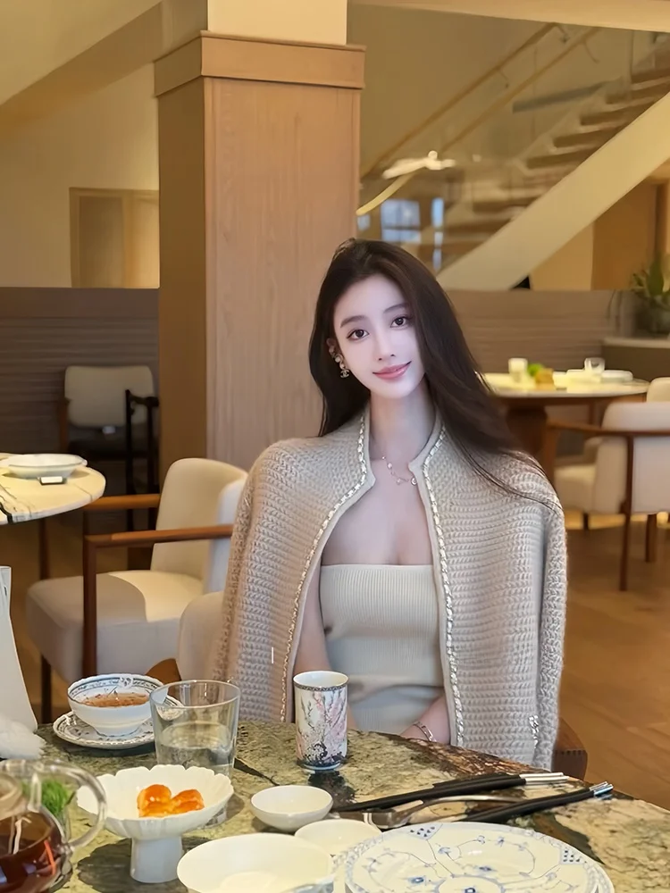 

Knitted Outerwear for Women Loose Fit Design Comfortable Slimming Style Autumn Fashion Casual Open Cardigan