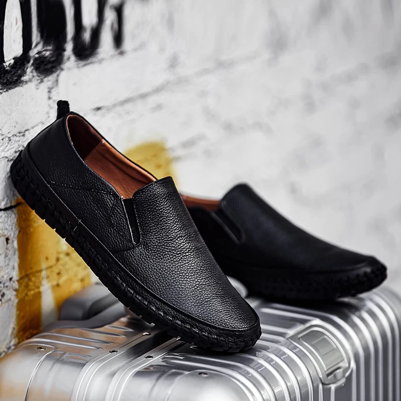 2024 New Large Size 50 Men Loafers Soft Moccasins Fashion Soft Spring Autumn Genuine Leather Shoes Men Warm Flats Driving Shoes