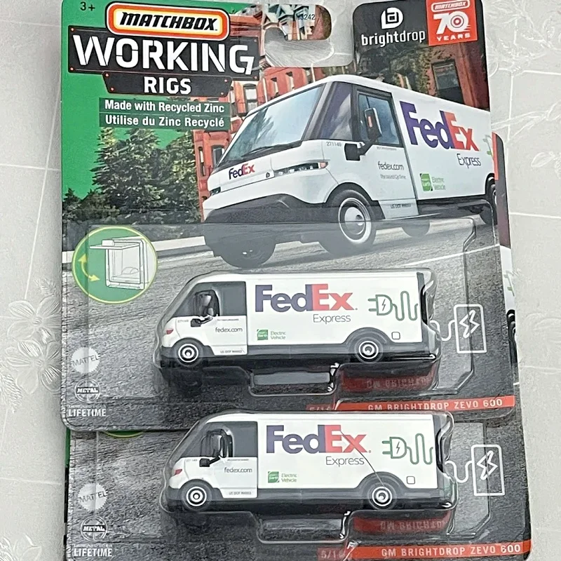 

Matchbox Car Working Rigs Children Toys For Boys 1/64 Coche Diecast Metal 70 Years Sepcial Pierce Fedex Express N3242