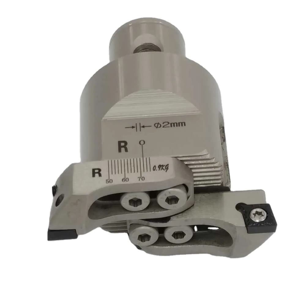 

Adjustable rough boring head for rough drilling and boring