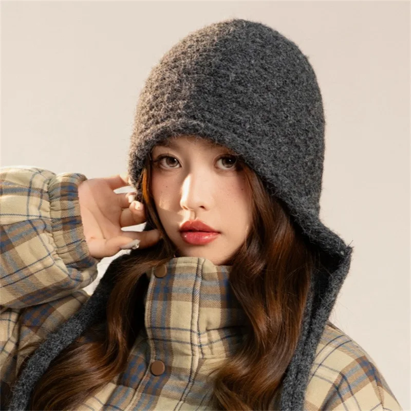 Women's autumn/winter knitted hat with large head circumference Korean style versatile face slimming and with earmuffs for warmt