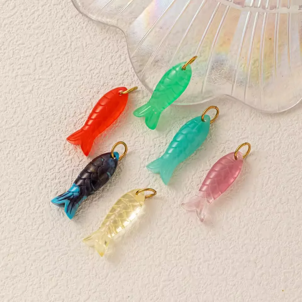 Gold Plated Fish Shaped Necklace Box With Stainless Steel Chain Waterproof And Colorfast Beach Vacation Jewelry Accessories