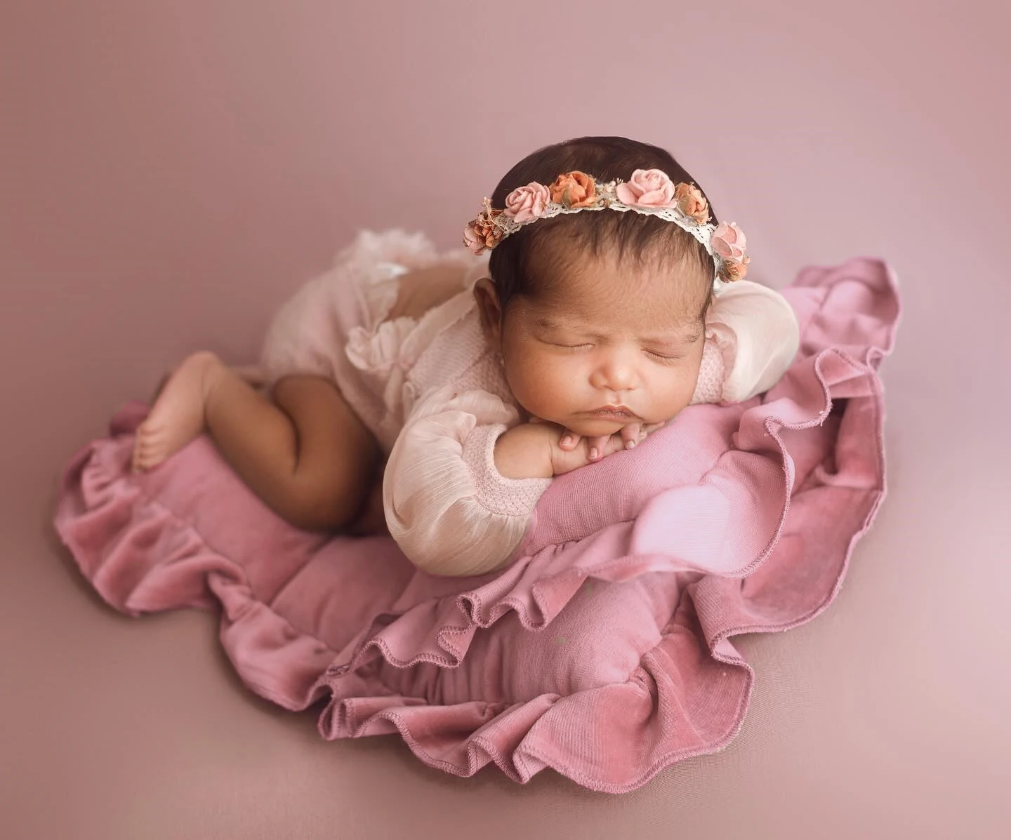 Alat Peraga Fotografi Bayi Baru Lahir Bantal Pose Bantal Properti Foto Bantal Renda Beludru Lembut untuk Bayi Perempuan Tikar Studio Pemotretan Terisi Beanbag