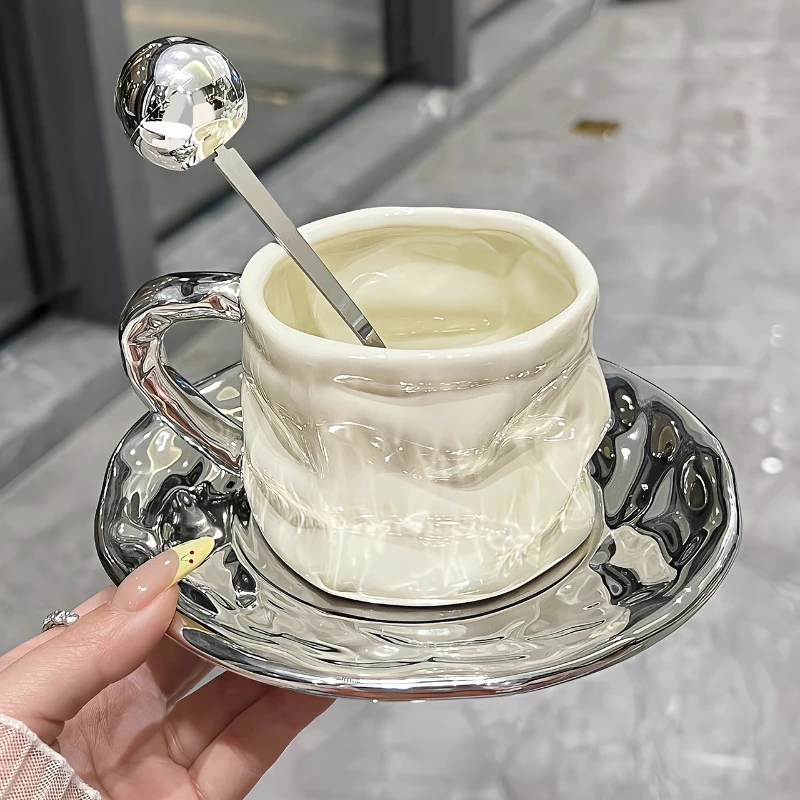 

Набор чашек для кофе и блюдца, чайная пара, керамическая кружка, посуда, легкий дизайн для путешествий на открытом воздухе, керамические кружки Fincan Takımı