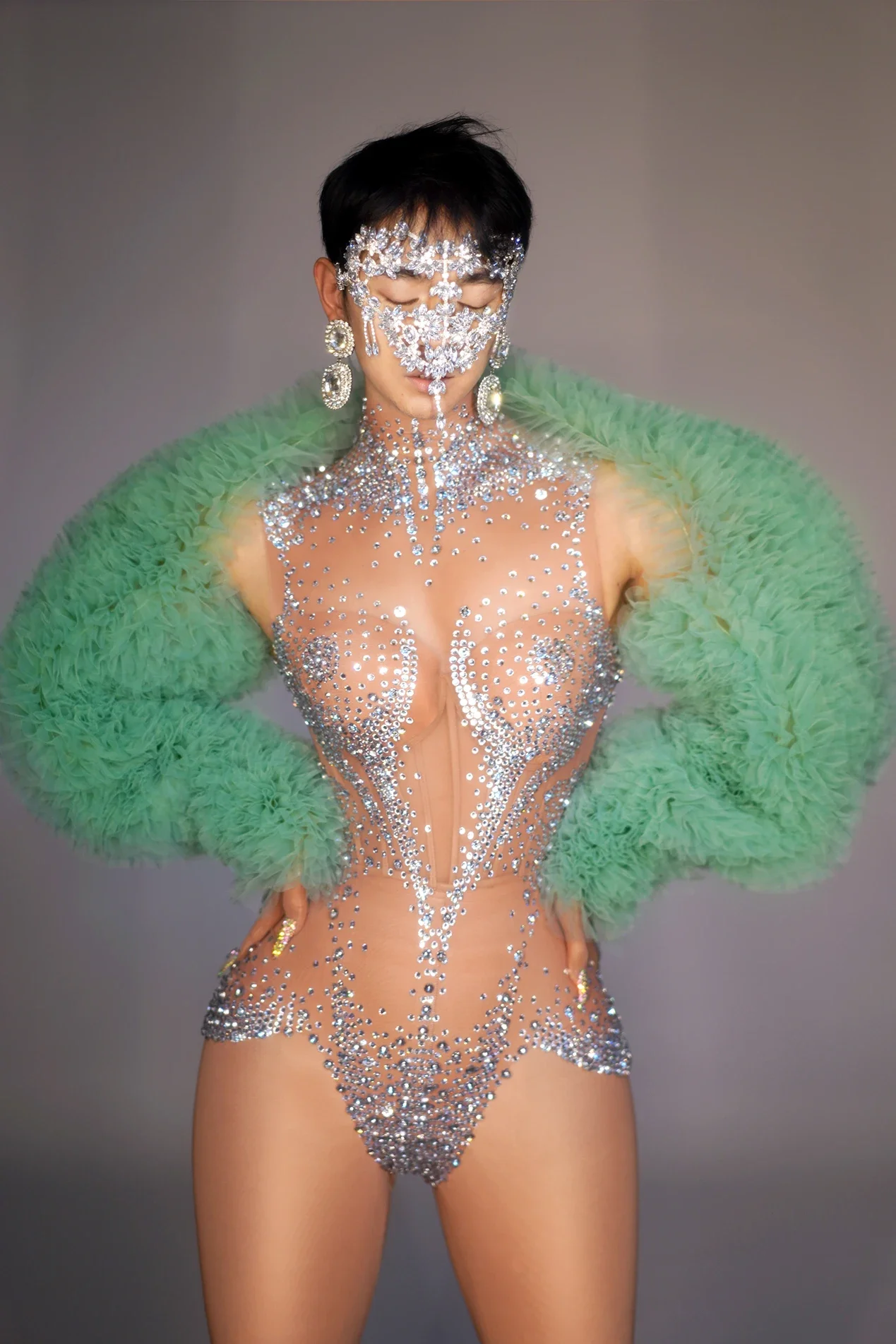 실버 라인톤 투명 민소매 드레스, 생일 저녁 축하 의상, 댄스 생일 파티, 섹시한 복장, B206