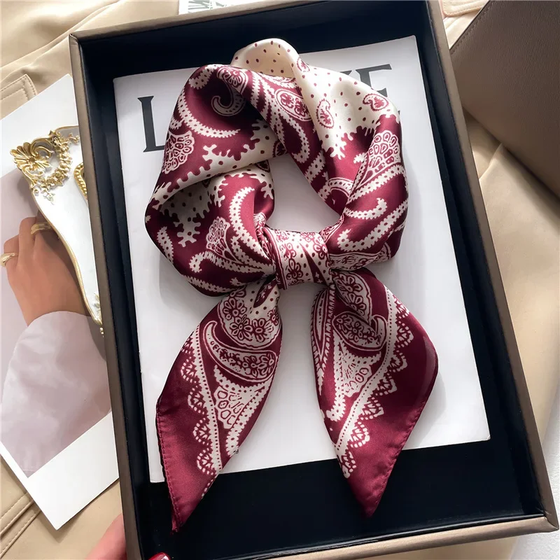 27.55in Elegant Paisley Print Square Scarf Thin Satin Shawl Casual Sunscreen Headscarf For Daily Life
