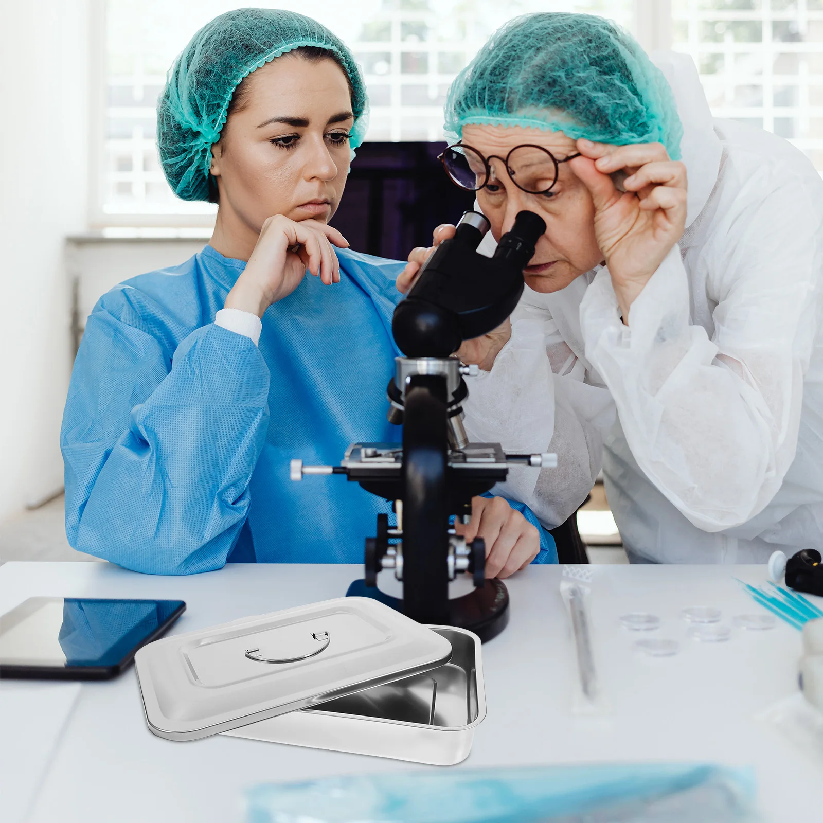 

Stainless Steel Rectangular Disinfection Box Portable Medical Storage Container Lid Clinic Hospital Use Storage Case