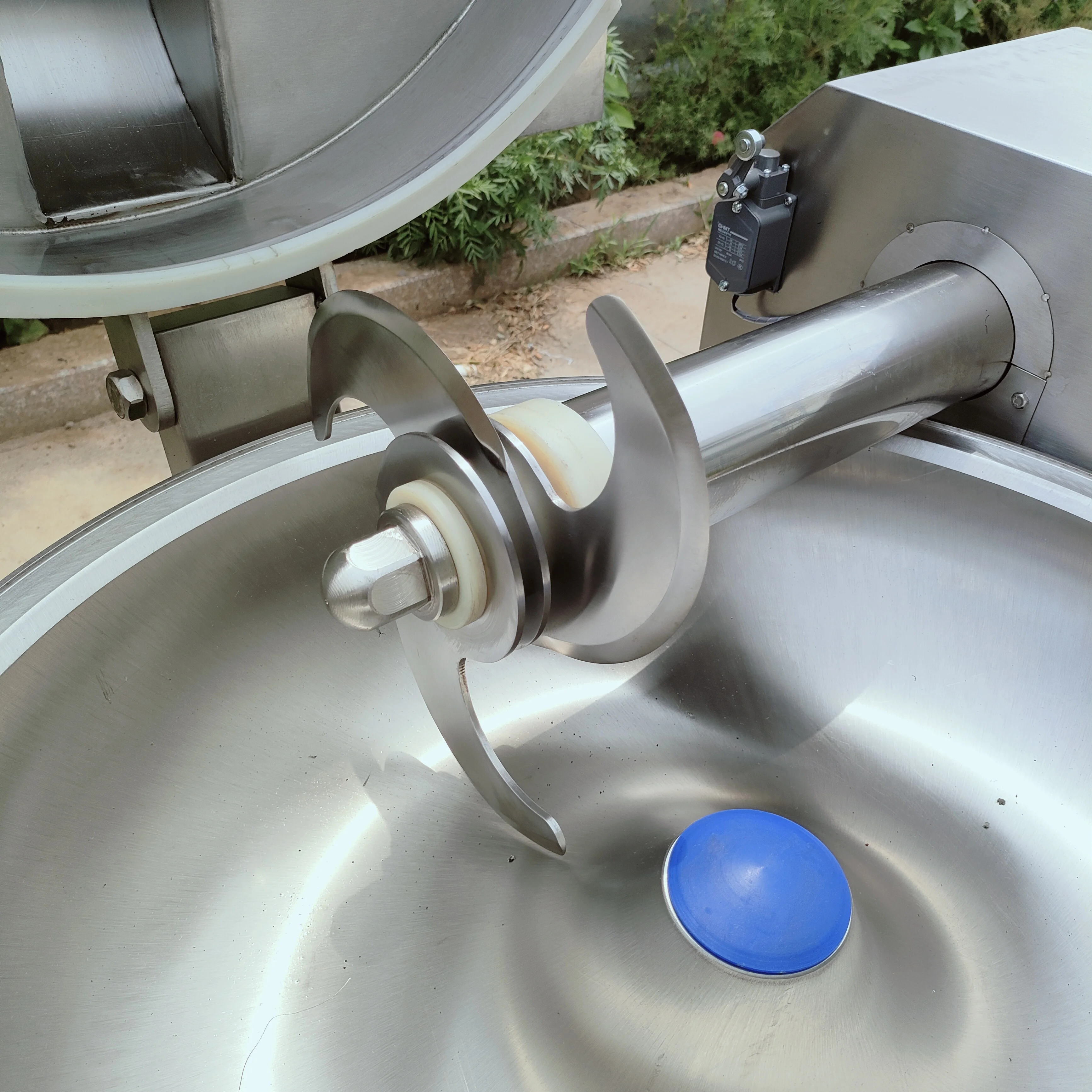 ステンレス製40Lミートボウルカッター、ソーセージチョッパーミキサー、果物・野菜グラインダーマシンをお手頃価格で