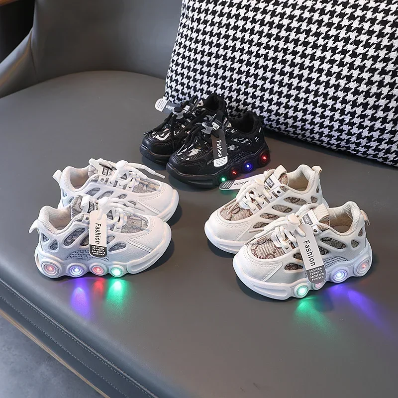 Sneakers Kids Fashion LED Light Shoes Letter Webbing Mesh Breathable1-6years Old Luminous Shoes Casual Sports Shoes Boys Shoes