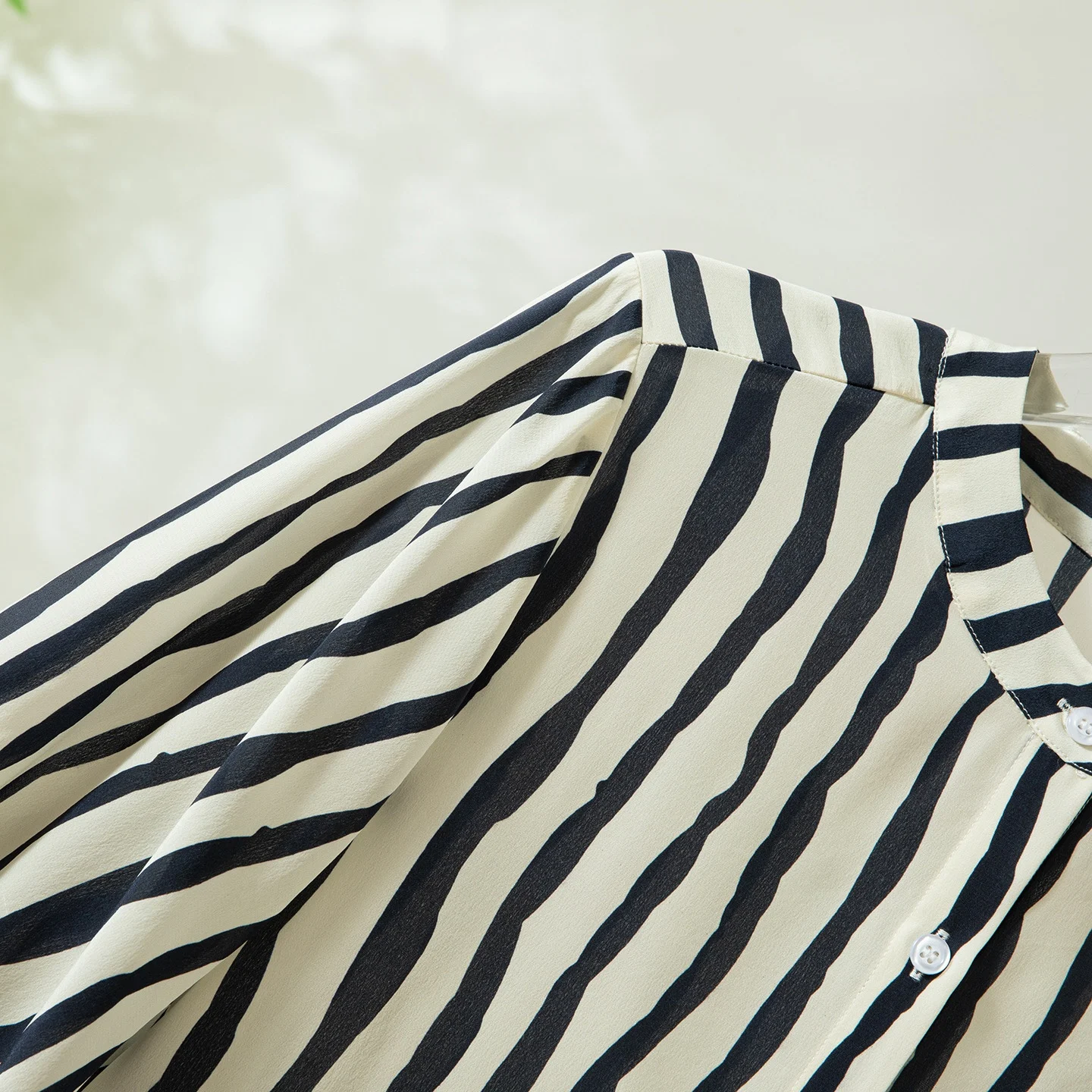 Women's Casual Early Autumn New 100% Natural Mulberry Silk Crepe De Chine Striped Women's Office Loose Shirt