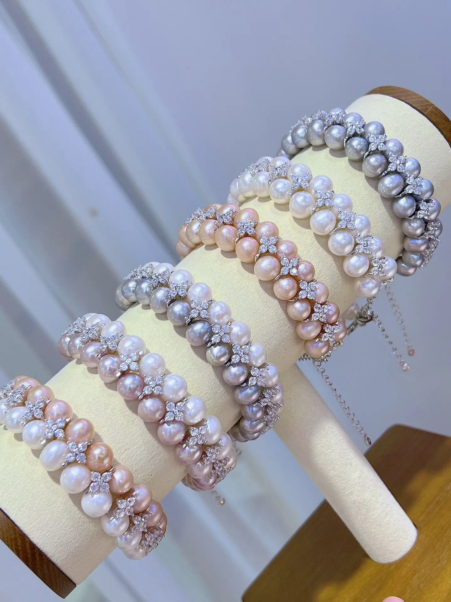 

925 Sterling Silver Natural Fresh Water Pearl Pink Gray White Color With Silver Flower Bracelet For Women