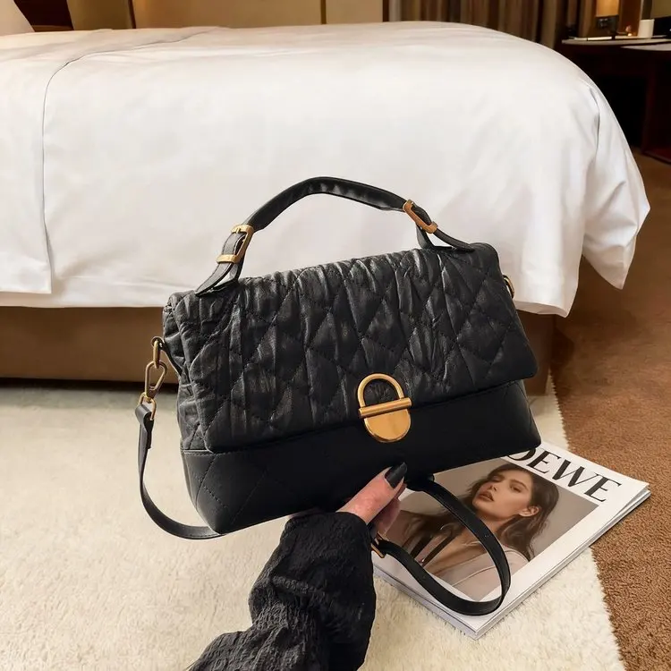 

Trendy Designer Minimalist Diaper Bags For Women Elegant Solid Color Shoulder Bag Large Capacity Leather Commuter Bag