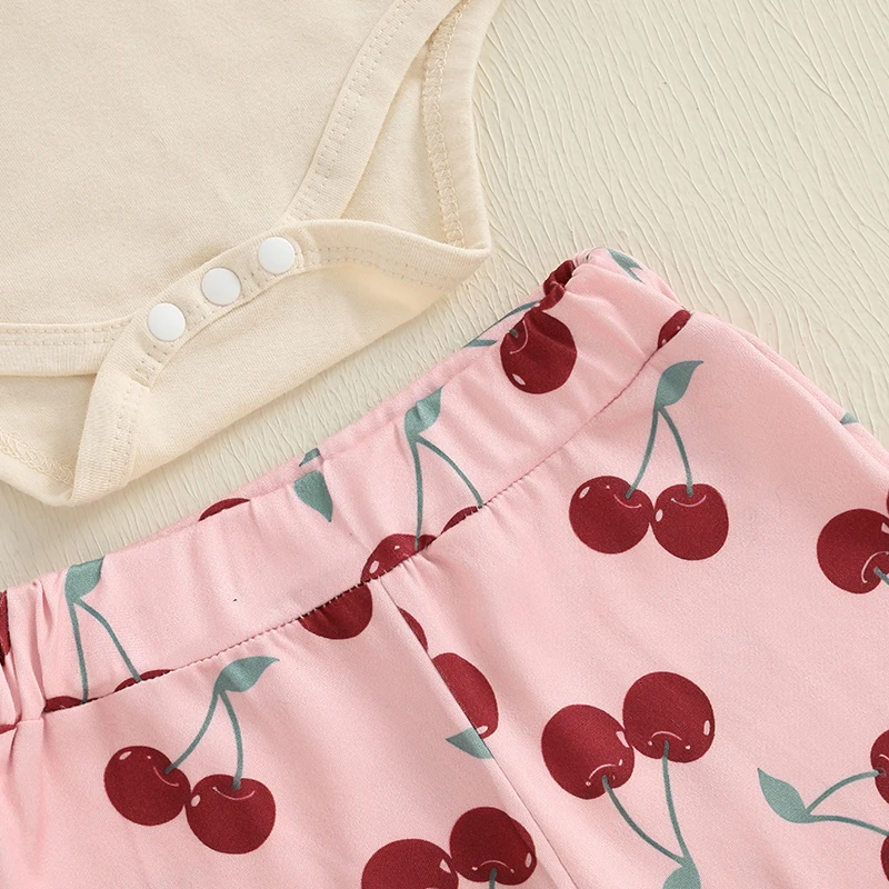 Completi estivi per bambina da 0-18 mesi, pagliaccetto a maniche corte con pantaloni svasati con motivo ciliegia/fragola e fascia per capelli con fiocco, set da 3 pezzi