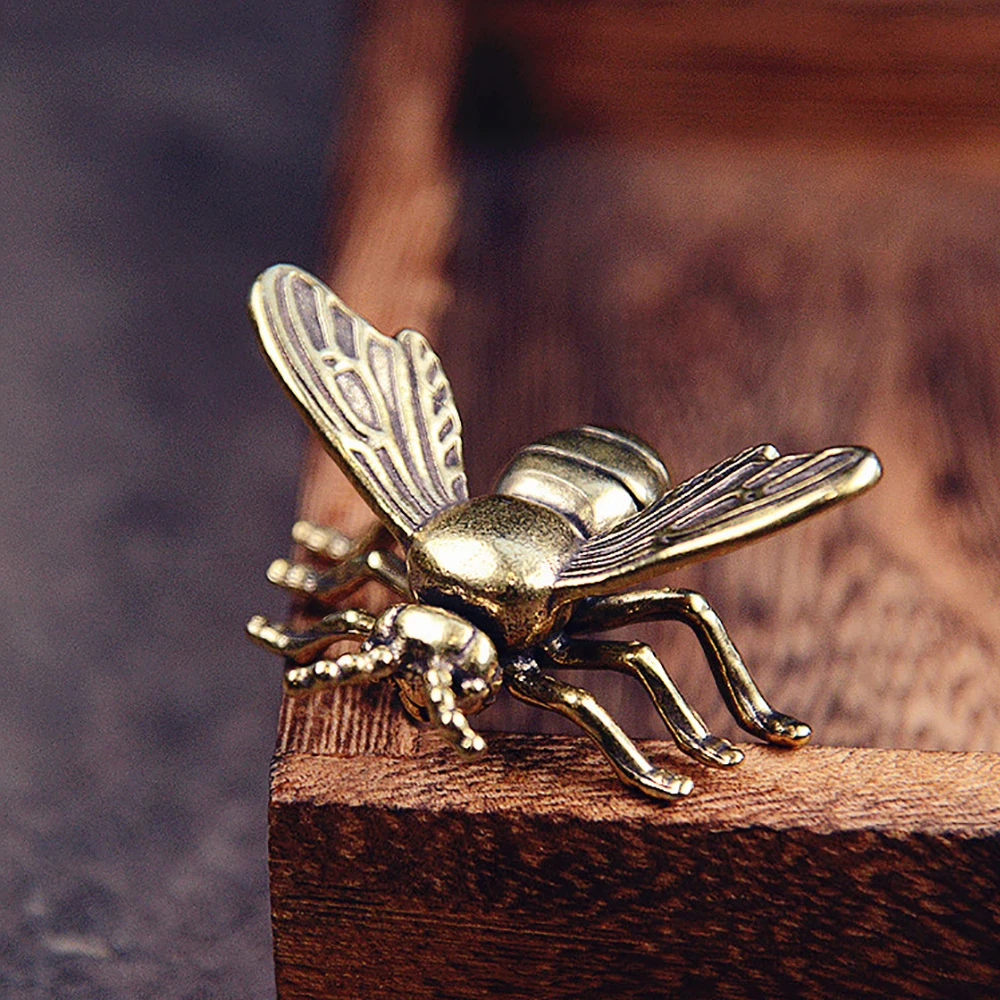 Retro Goldene Bienenfigur aus Messing, Tier-Insekten-Handwerkskunst, Statue, Skulptur, Gold, Dekoration für Schreibtisch, Zuhause, Büro, Sammlerstück, Geschenk – Detail 3