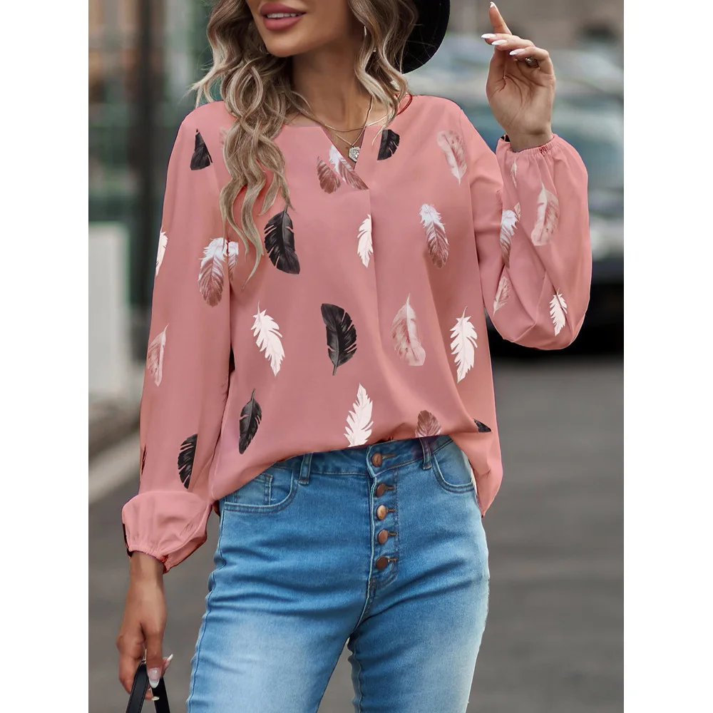 

2024 Women's Shirt Spring and Summer New Personality United States Sexy Ins V-neck Feather Print Long-sleeved Loose T-shirt Tops