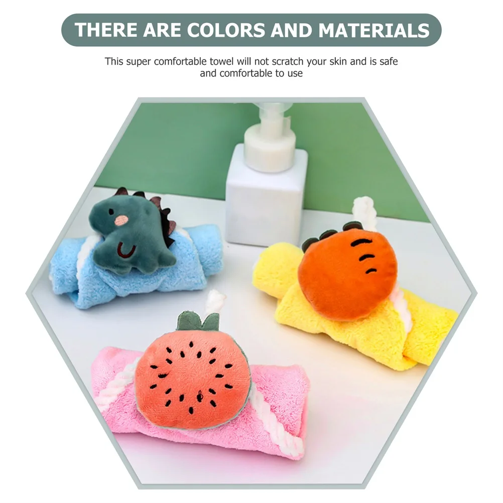 

4Pcs Coral Fleece H Towels Quick Drying Water Absorption Kitchen Bath Hanging Cartoon Design Practical Small Size Family Travel