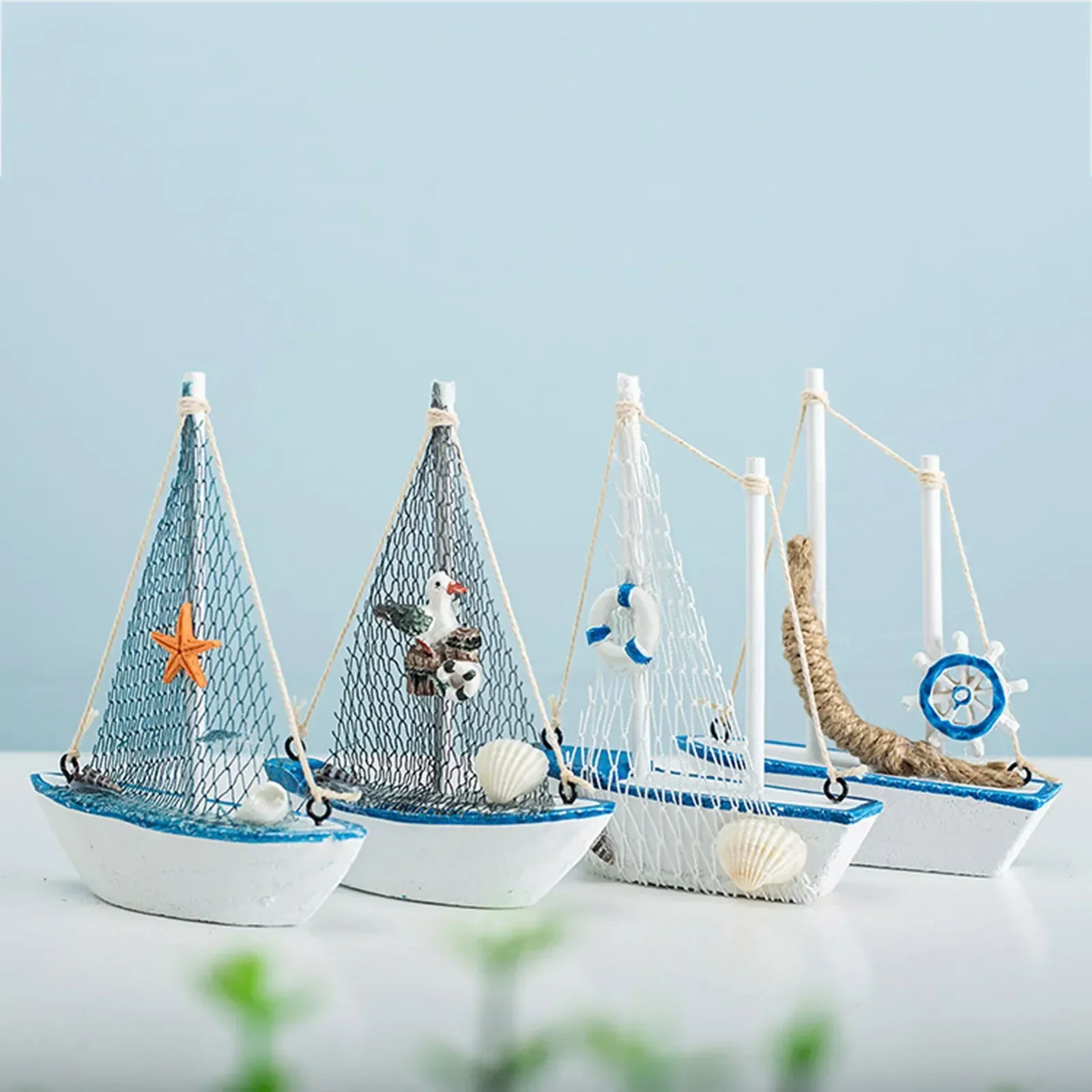 Sailing Boat Model Chic Exquisite Wood Mini Sailboat  Figurines Beach Nautical Design Ornament Table Decoration for Home