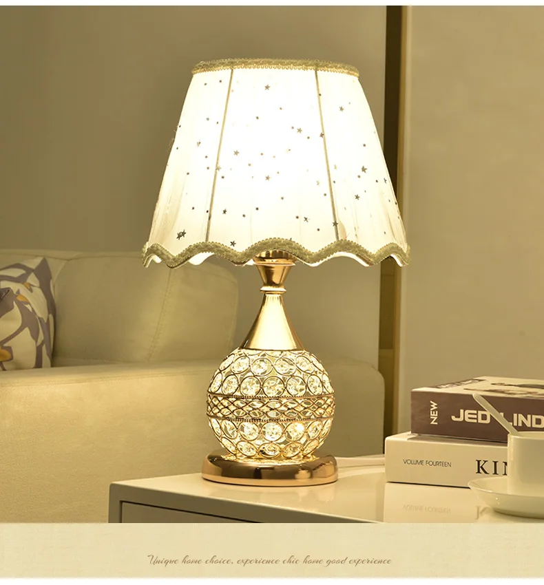 Kristallen tafellamp bruiloft slaapkamer trouwkamer met lichte luxe moderne eenvoudige Scandinavische stijl creatieve bruiloft decoratie nachtkastje