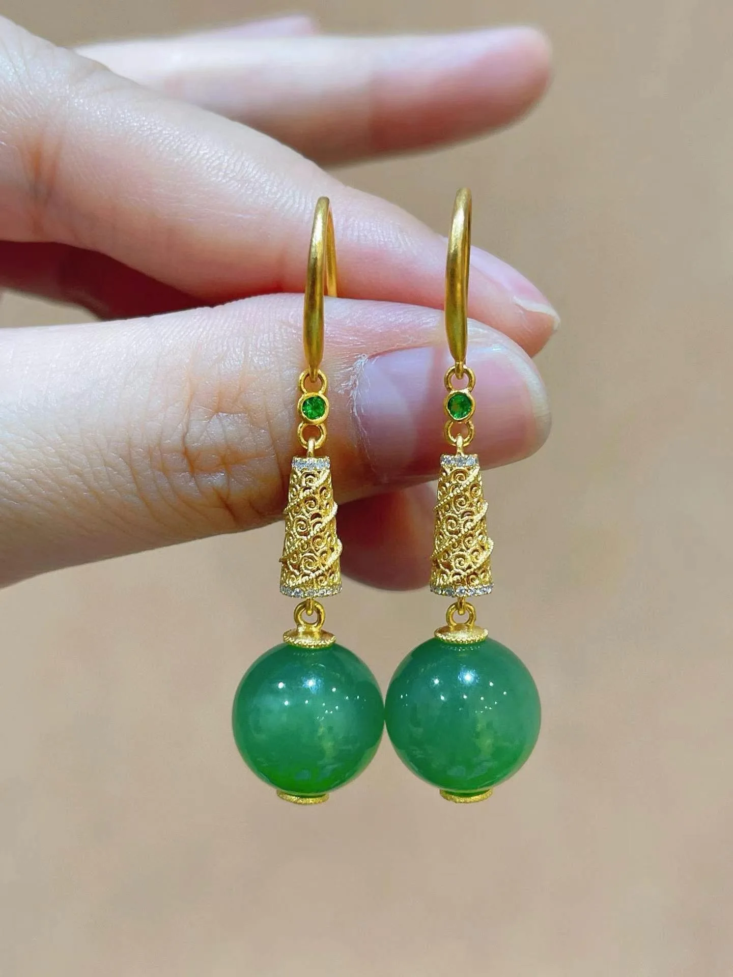 

12.3MM china traditional ethnic style jade hook earring long 18K yellow gold fine women jewelry