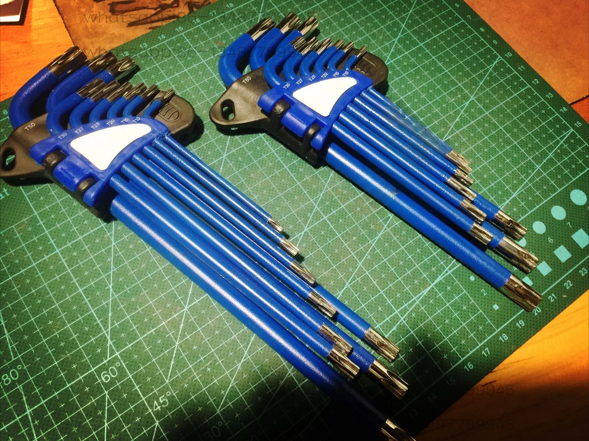 

Набор шестигранных ключей «Цветение сливы» Шестиугольная отвертка «Цветок сливы» Гофрированный ключ с шестью цветками и отверстием