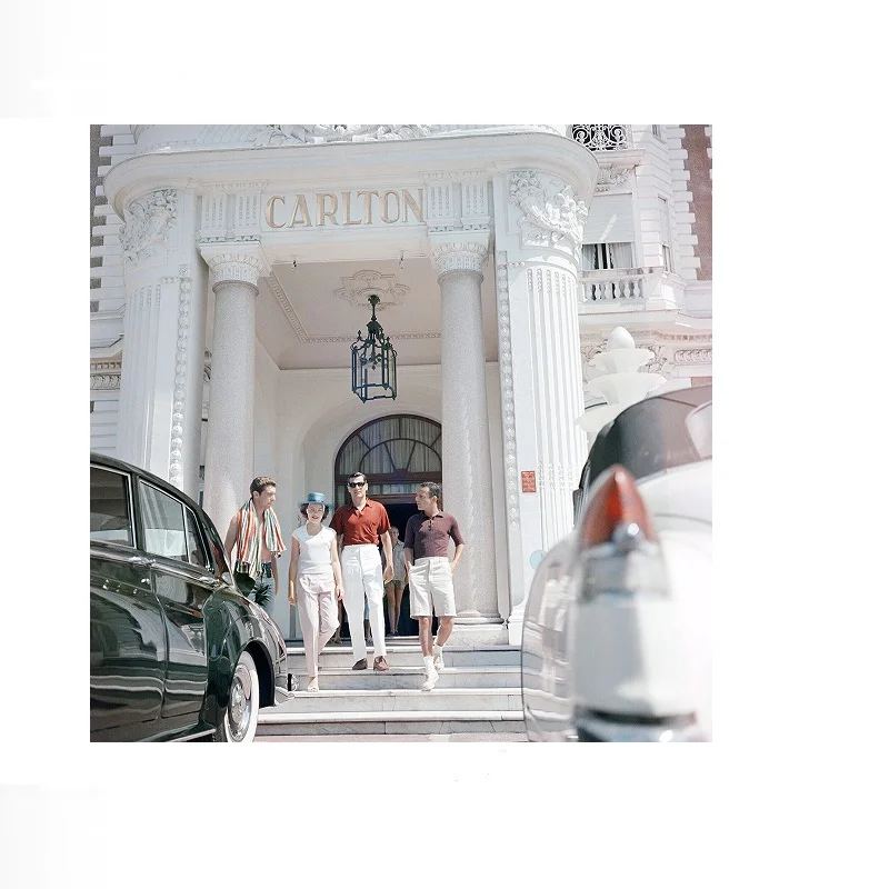 Slim Aarons 'Staying At The Carlton', Print Art Canvas Poster, Living Room, Home Wall Decor Picture