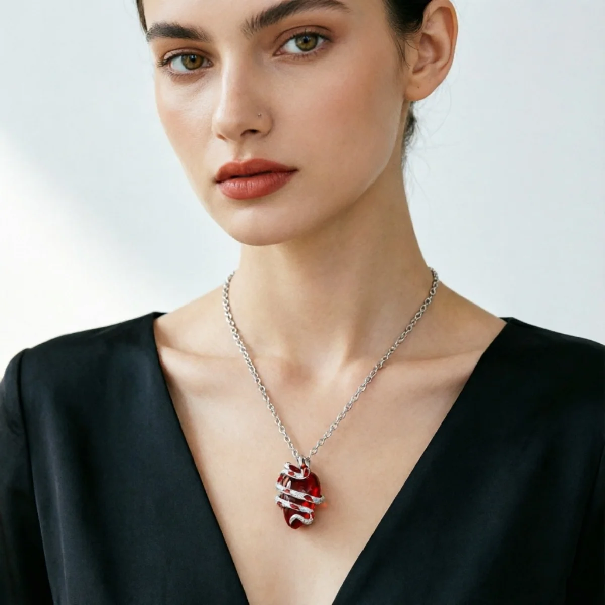 Halloween Kreative Schlangen-Umwickelte Rote Herz-Anhänger-Halskette für Damen und Herren, Gothic Punk Dornen-Rosen-Blumen-Choker, Party-Schmuck – Detail 16