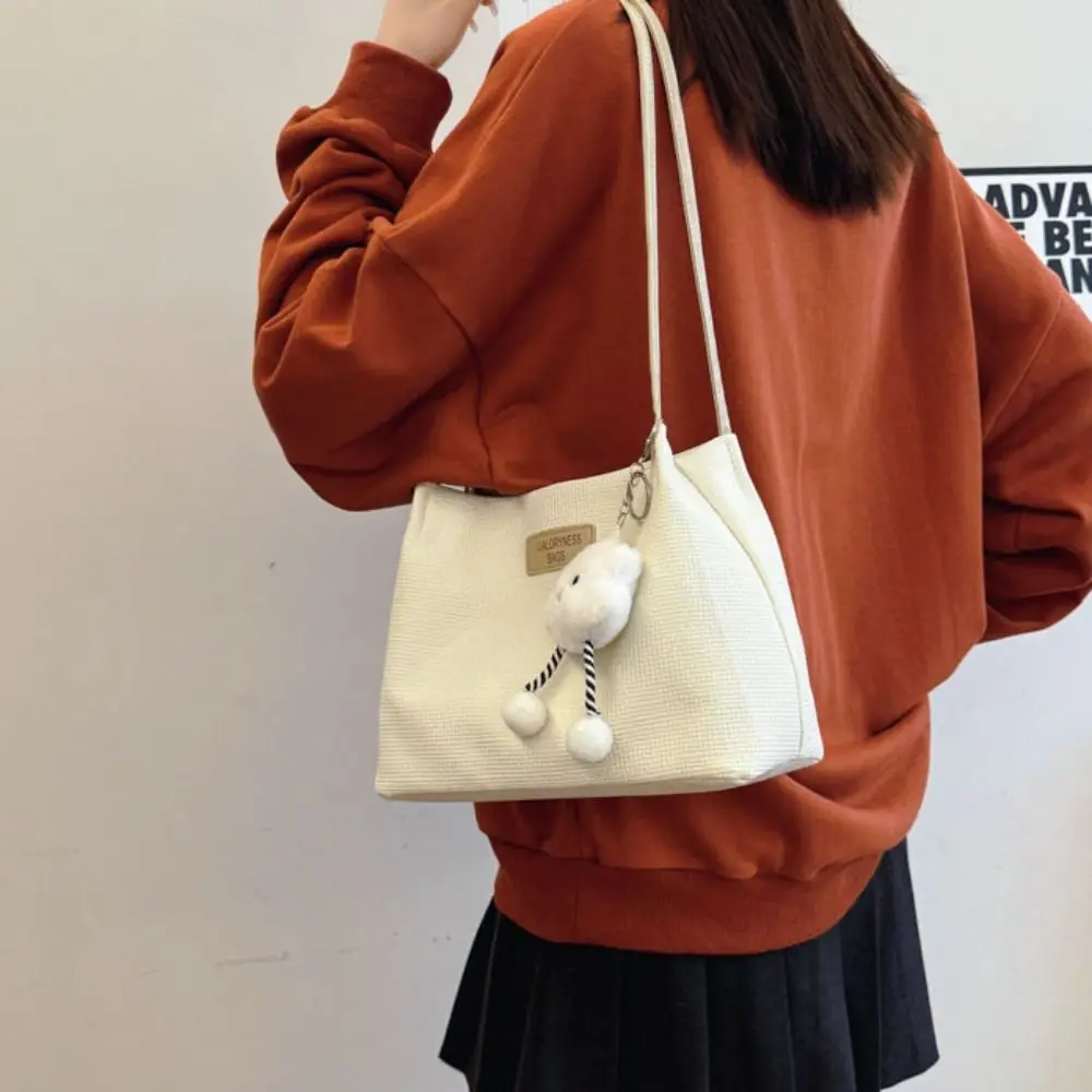 Милая женская сумка на плечо в корейском стиле, новый дизайн, большая вместительная сумка из искусственной кожи под мышками, однотонная сумка в стиле ретро для девочек