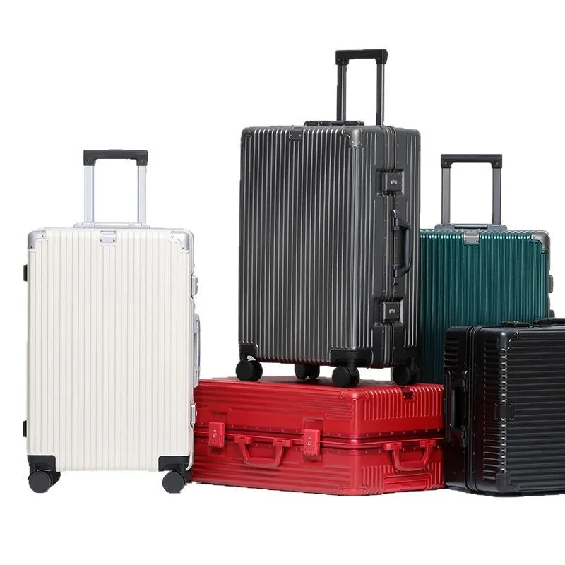 

New, suitcase 24 inches, aluminum frame, boys, travel, silent, universal wheel, strong and durable.