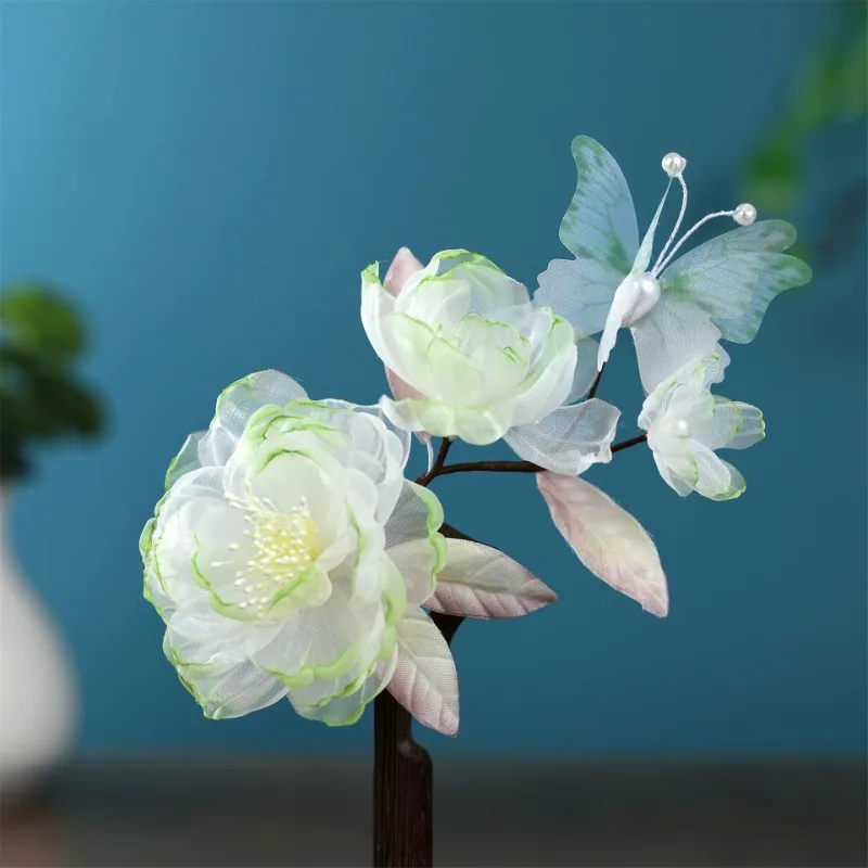 Luxury Green Yarn Perm Hairpin Headdress with Gradient Crepe Flowers for Women